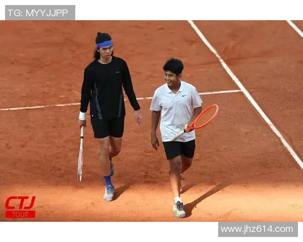 上海网球队的团队协作:如何在比赛中实现默契与胜利